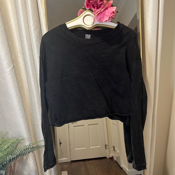 Altar’d State Top 💄💋 - Picture 2 of 8